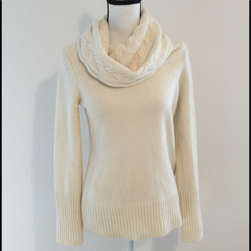 Banana Republic Cowl Neck Sweater sz M